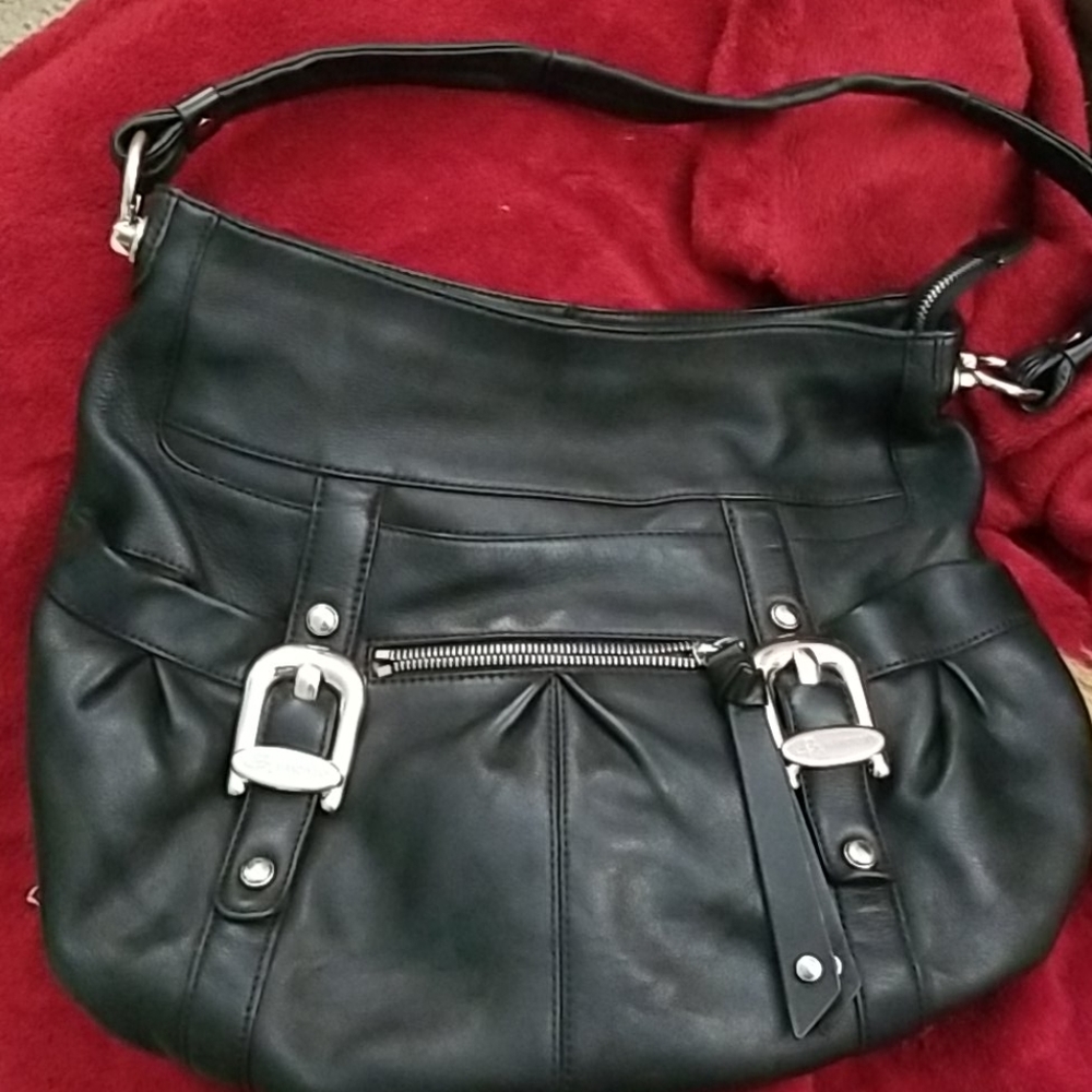 B Makowsky Black Leather Shoulder bag